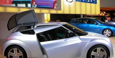 Японские автобренды продолжают обслуживать машины в России