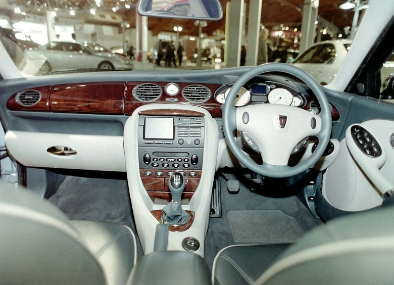 Изображение В России предложили пересмотреть статус машин с правым рулем