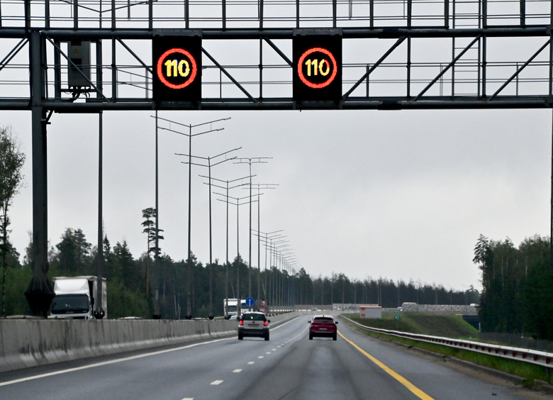 Изображение В Госдуме предложили штрафовать водителей за превышение средней скорости