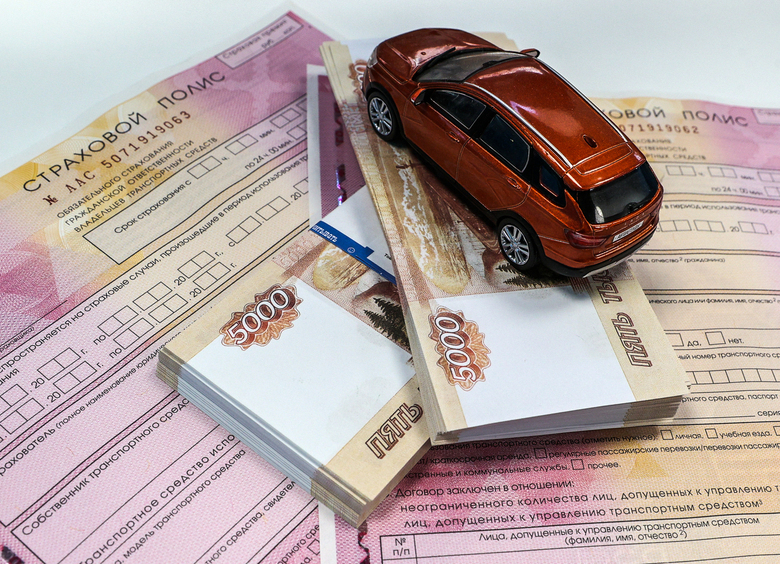 Владимир Путин подписал закон о новых пошлинах для автовладельцев