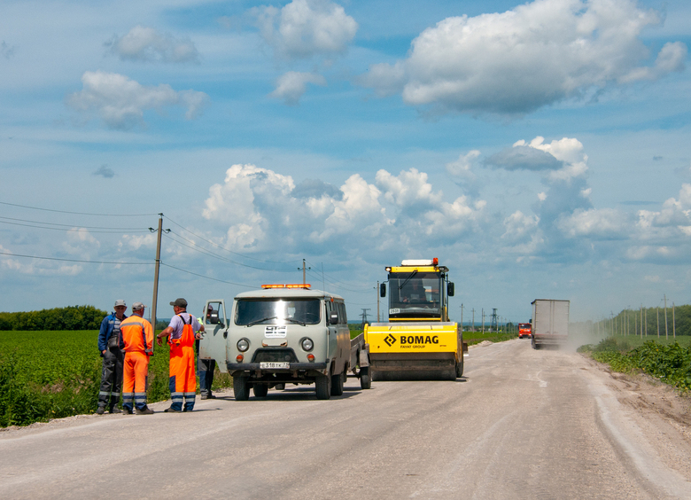 Изображение Кабмин выделит 16,5 млрд рублей на ремонт дорог в 11 регионах