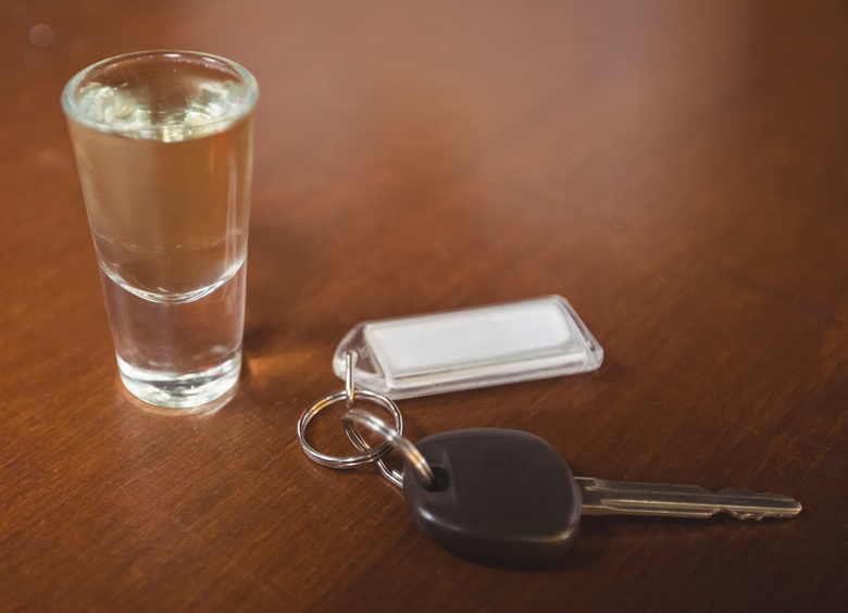 Изображение В Геленджике пресекли незаконную торговлю алкоголем прямо из автомобиля