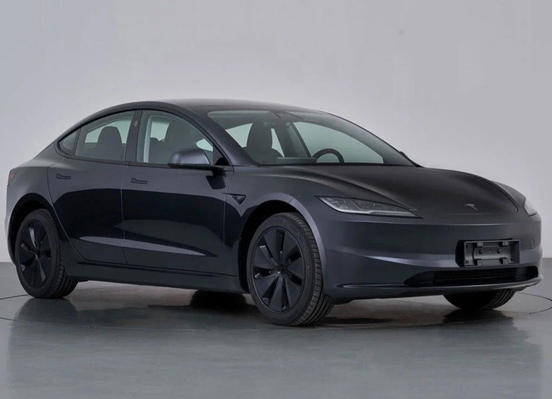 Рассекречен запас хода максимально дальнобойной версии Tesla Model 3