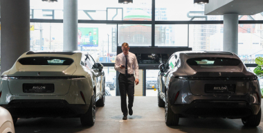 Эксперт Трушкова развеяла миф об опасном излучении в гибридных автомобилях