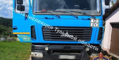 Водитель мусоровоза насмерть сбил пешехода при движении задним ходом