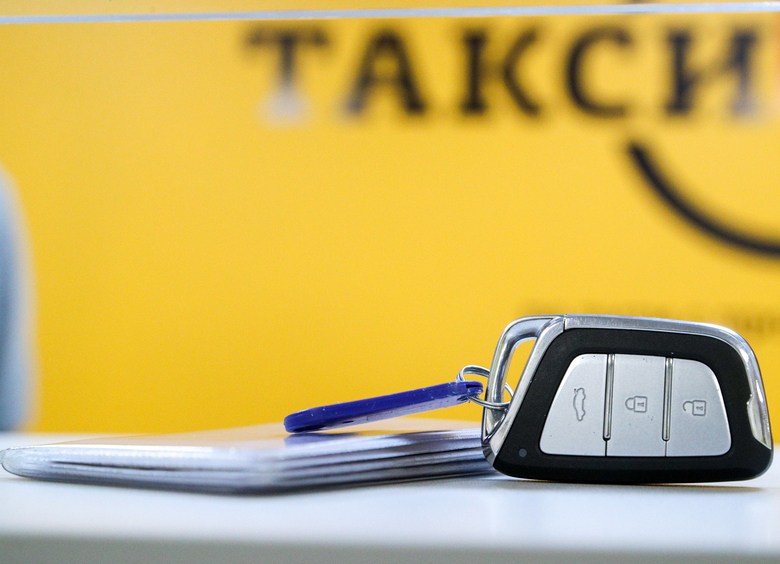 Изображение В Госдуме хотят в 5 раз повысить сбор за водительские «права» для мигрантов