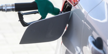 В Москве ощутимо подорожал бензин