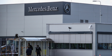 У Mercedes-Benz появятся новинки, построенные из старых автомобилей