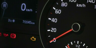 «Затроил»: что делать, если на скорости машина внезапно задергалась и стала терять обороты