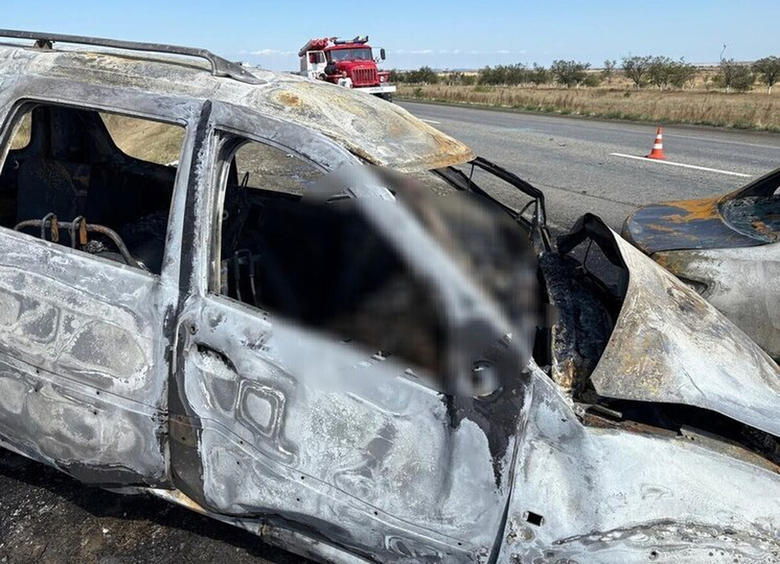 Изображение Тройное ДТП с возгоранием унесло жизни двух водителей на трассе в Ставрополье