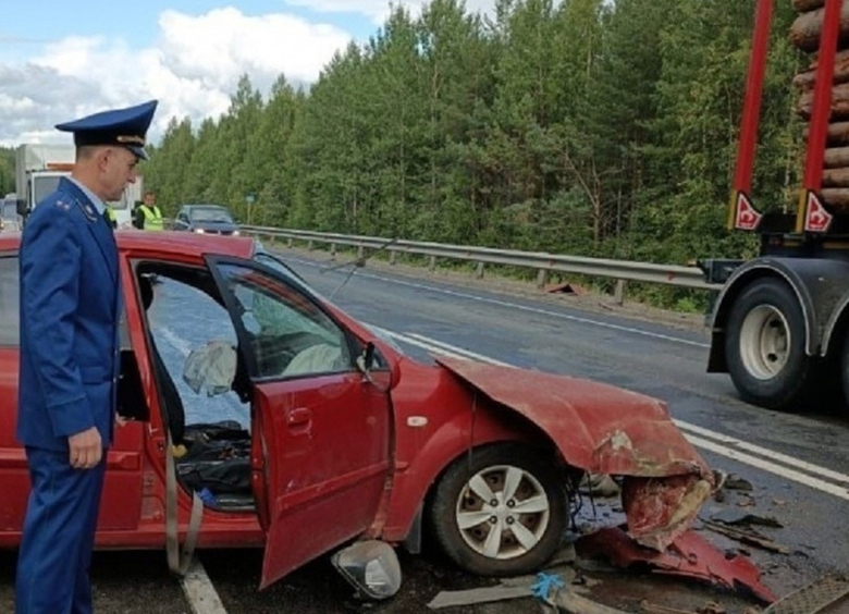 Изображение Столкновение с фурой унесло жизнь водителя легкового авто в Карелии