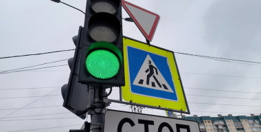 Навигаторы начали показывать в режиме реального времени сигналы светофоров