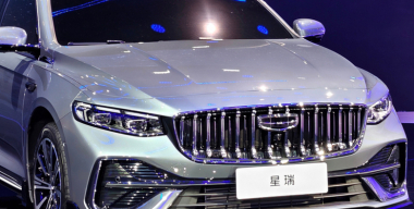 Geely презентовала в Китае обновленный седан Preface