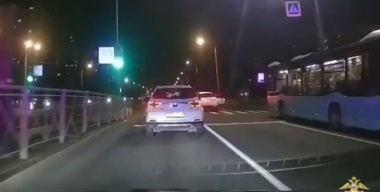 Пьяный гонщик на каршеринге попытался скрыться от полиции в Петербурге