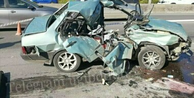 Авария с грузовиком привела к смерти молодого водителя в Сургуте