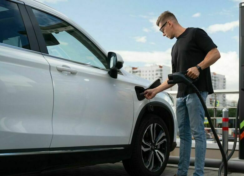 Изображение Электрозарядная станция открылась в крупном автоцентре Москвы