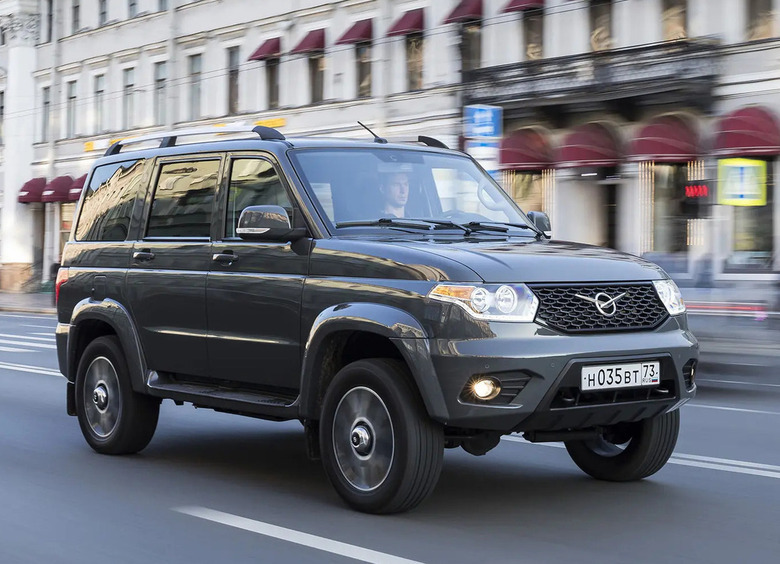 Изображение Предсерийные УАЗ «Патриот» получили улучшенные моторы и новые коробки передач