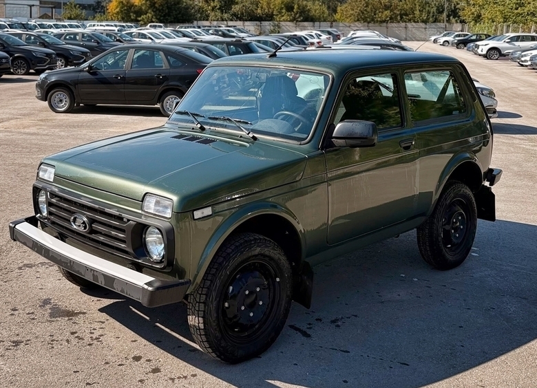 Изображение LADA Niva Legend добавили цвет кузова «Амазония»