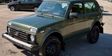 LADA Niva Legend добавили цвет кузова «Амазония»