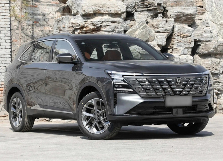 Изображение В России запустили сертификацию новой версии кроссовера Changan CS75 Plus