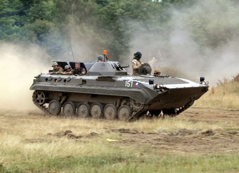 Изображение Гибридное убожество: в зоне СВО обнаружен плод чешской «вивисекци» древней БМП-1