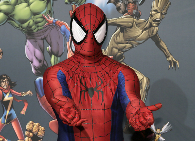 Изображение Лихача из Египта наказали в Казани за опасную езду с «Человеком-пауком»