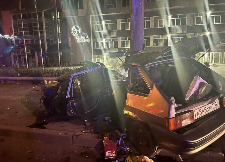 Изображение Двое студентов погибли в ночном ДТП в Тюмени