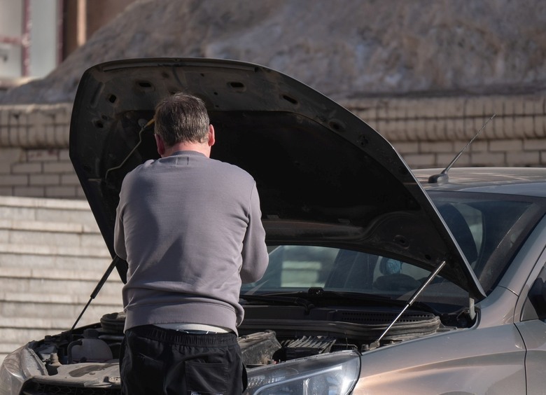 Изображение Чинить или менять: какие детали и узлы авто имеет смысл ремонтировать, а какие нет