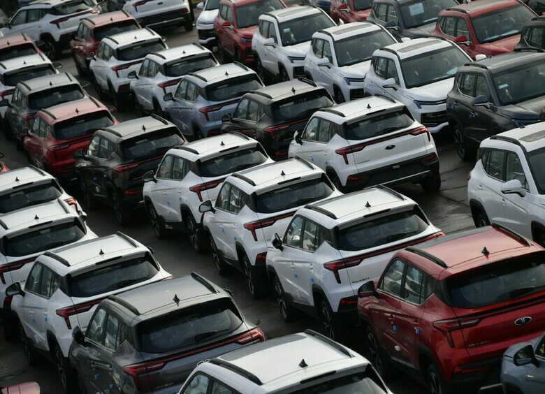 Изображение Таксисты говорят: «Москвич 3» — чертовски неудобный, но на удивление надежный