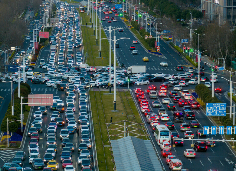 Изображение Миллионы автомобилей сутки стояли в гигантской пробке на подъездах к Пекину