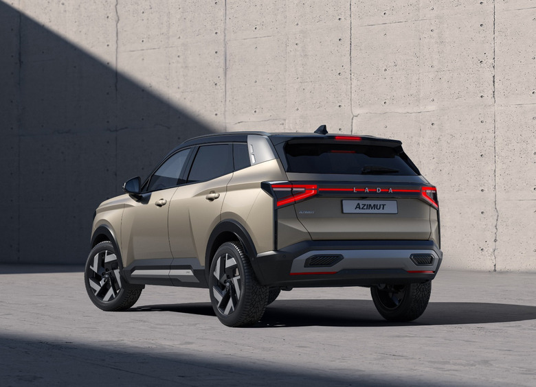 LADA сертифицирует Azimut, «Москвич» локализует MG, а платные дороги опять дорожают: итоги недели