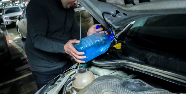 Россиянам назвали стоимость подготовки машины к зиме в 2025 году