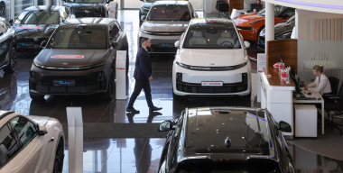 Минпромторг предупредил, что авторынок России рискует просесть на 25%