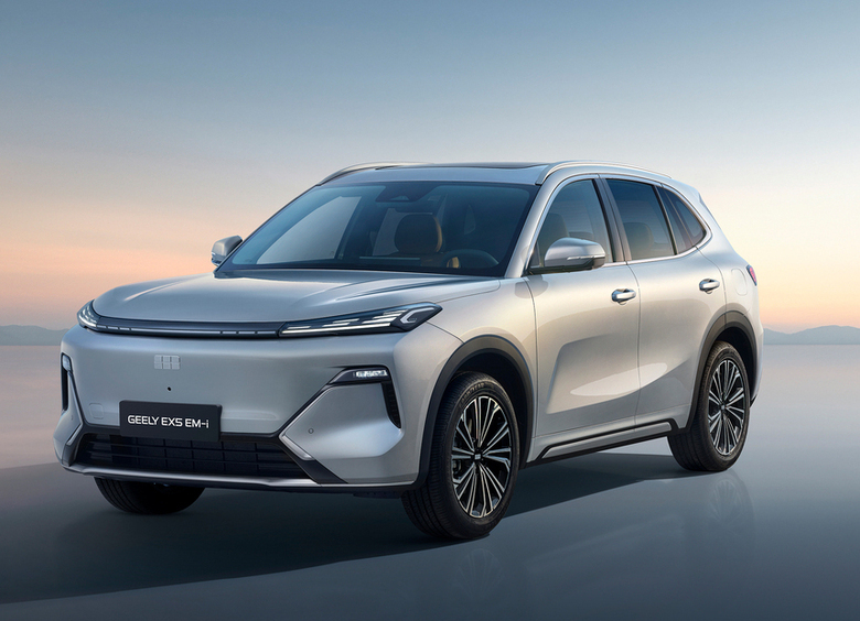 Изображение Geely презентовала в России кроссовер EX5 EM-i