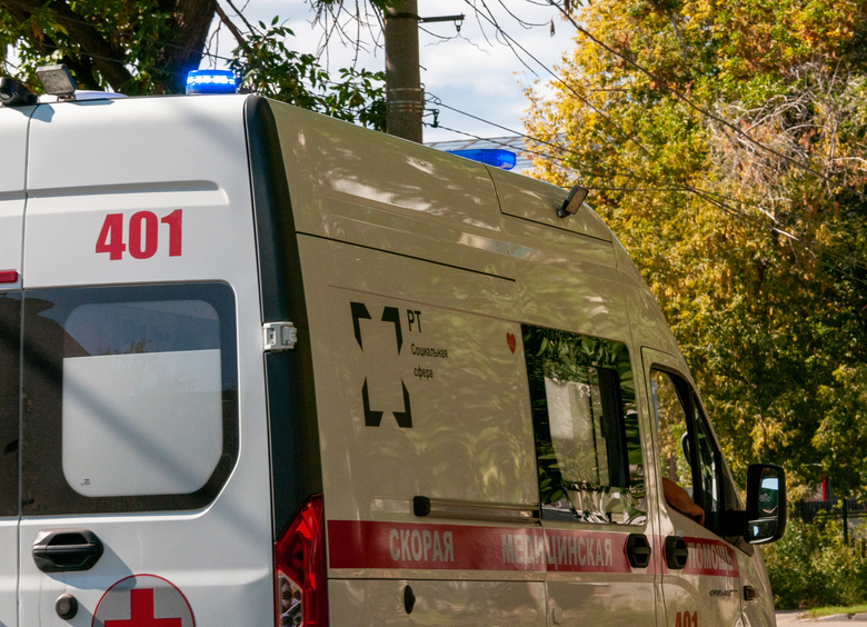 Изображение Подросток без «прав» врезался в дерево в Орловской области