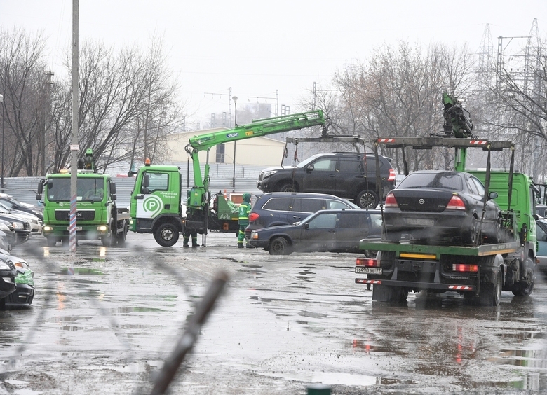 Изображение Машину дагестанской блогерши Ханум отправили на штрафстоянку за опасную езду