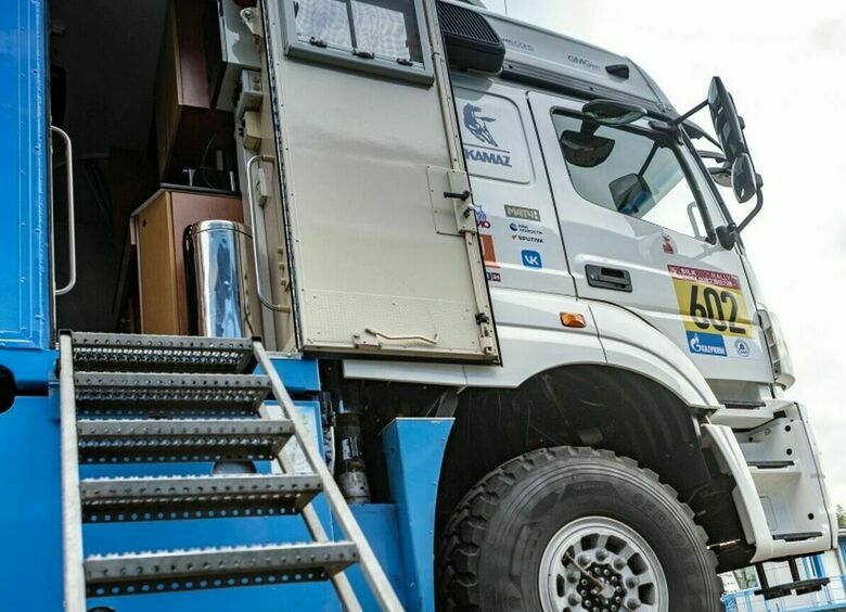 Изображение На Авито был выставлен на продажу эксклюзивный лот автомобиля