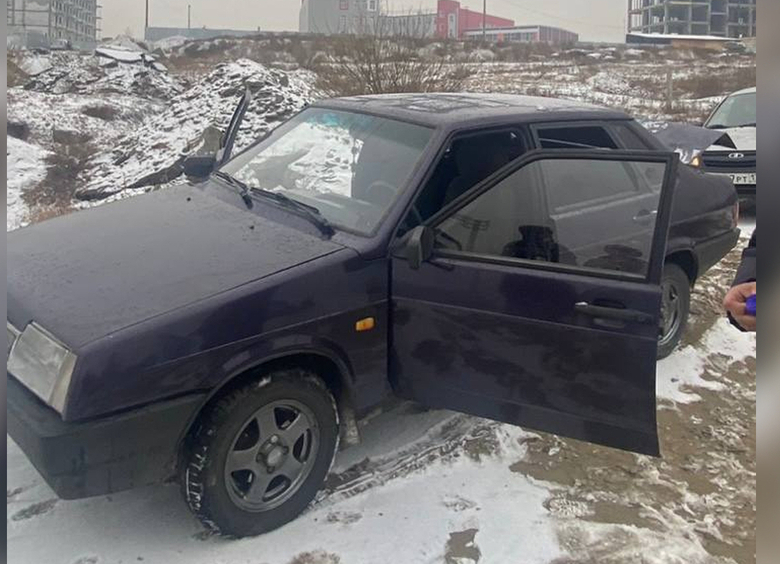 Изображение Подростков, угнавших машину со спящим пассажиром внутри, задержали в Кызыле