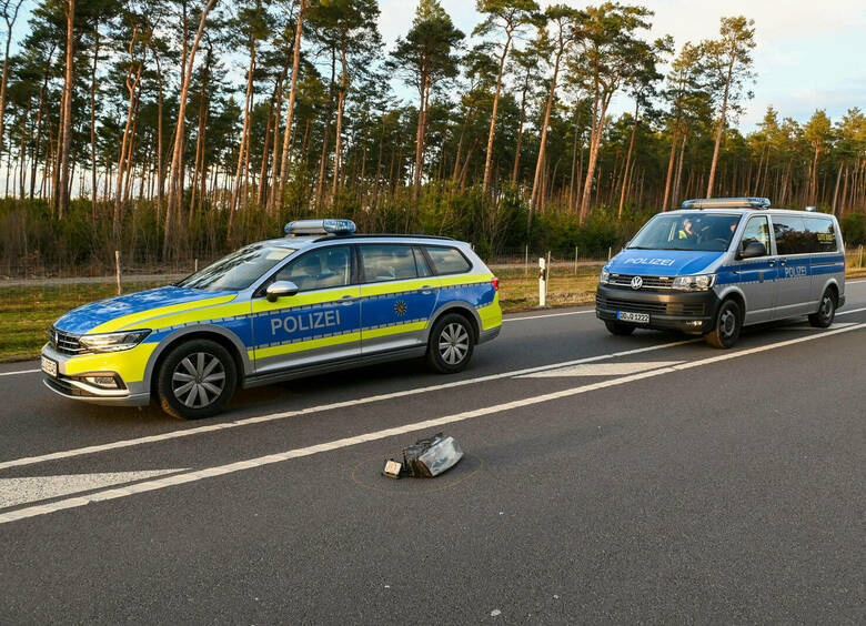 Изображение Шестеро мигрантов погибли при попытке скрыться на автомобиле от полиции