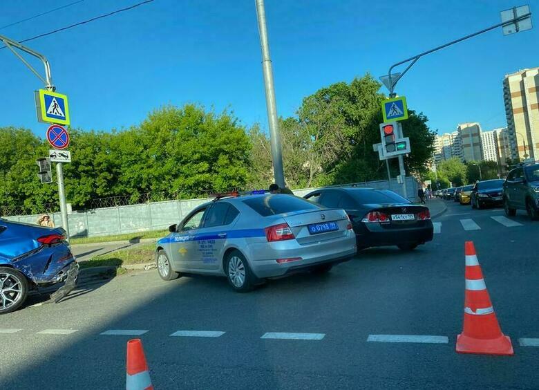 Изображение В России 16 ноября вспоминают жертв дорожных аварий