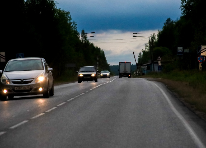 Изображение Самострел: что будет с фарами и фонарями авто, если поставить китайские лампочки