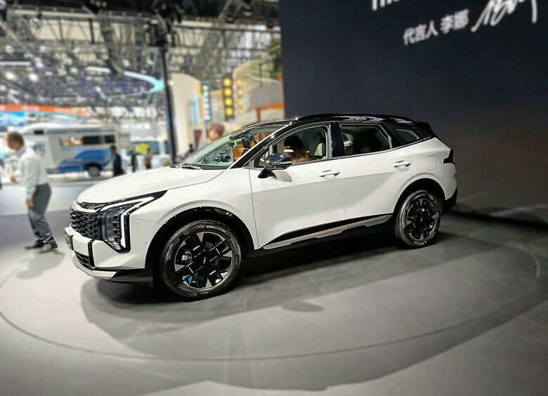 Изображение На автосалоне в Гуанчжоу презентовали Kia Sportage следующего модельного года