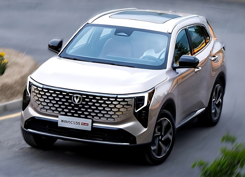 Изображение Новую версию кроссовера Changan Uni-S с полным приводом сертифицируют в России