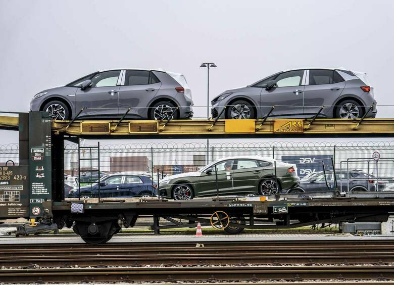 Изображение Семью из Германии задержали за поставки автомобилей в Россию