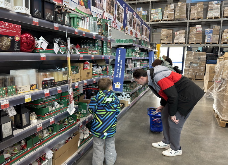 Изображение «Черная пятница»: как в погоне за суперскидками не разориться на парковках у супермаркетов