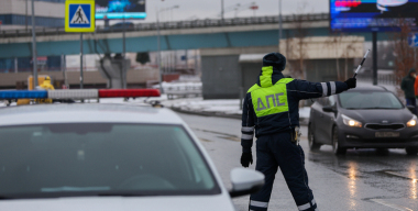 Водитель лишился «прав» из-за нестандартного госномера