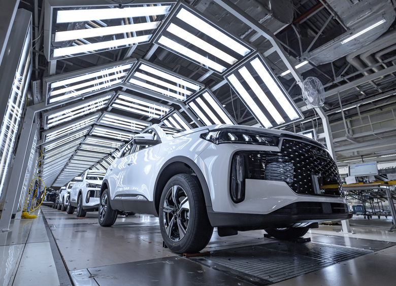 Изображение Калибровка металла: как в России собирают автомобили Tenet