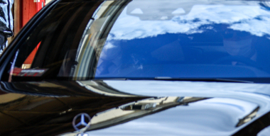 Люксовый Mercedes-Maybach Жириновского дважды за осень попал в ДТП в Москве