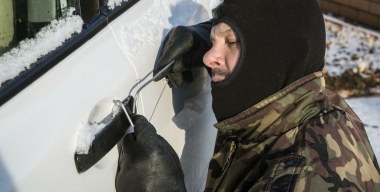 Попытка продажи машины закончилась кражей для жителя Красноярского края