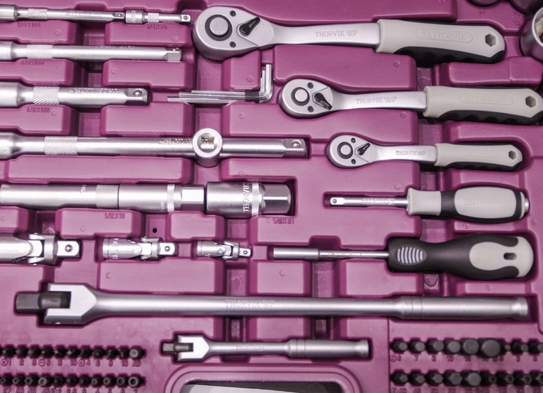 Изображение Получили по рукам: как быстро ломается китайский инструмент для ремонта авто